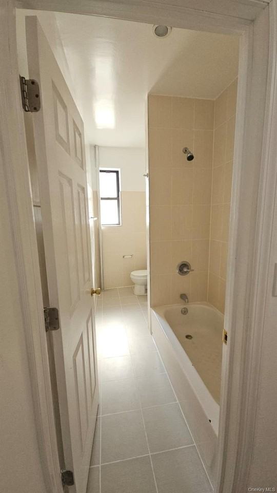 76 Bay 23rd St Apt 2b - Photo 4 of 24