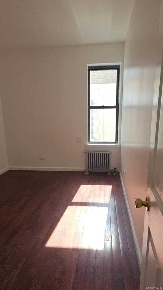 76 Bay 23rd St Apt 2b - Photo 7 of 24