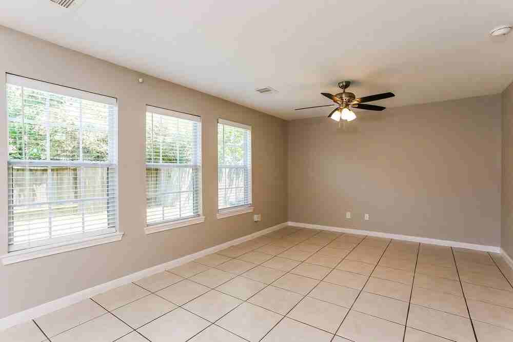 4946 S Cancun Dr - Photo 6 of 16