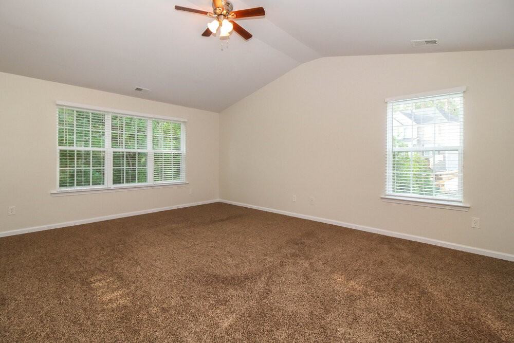 129 Lilyfield Ln - Photo 7 of 17