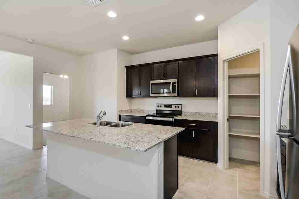 836 W Calle Falerno - Photo 7 of 16