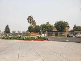 featured image of 1515 E Jensen Ave