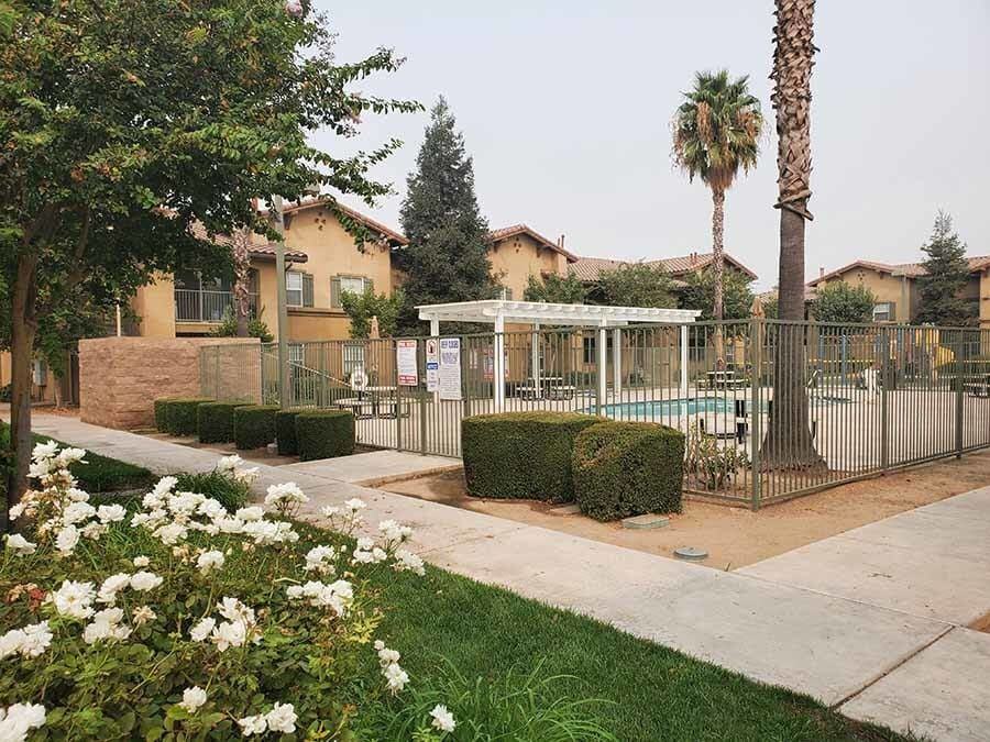 Sandstone Apts - Photo 3 of 4