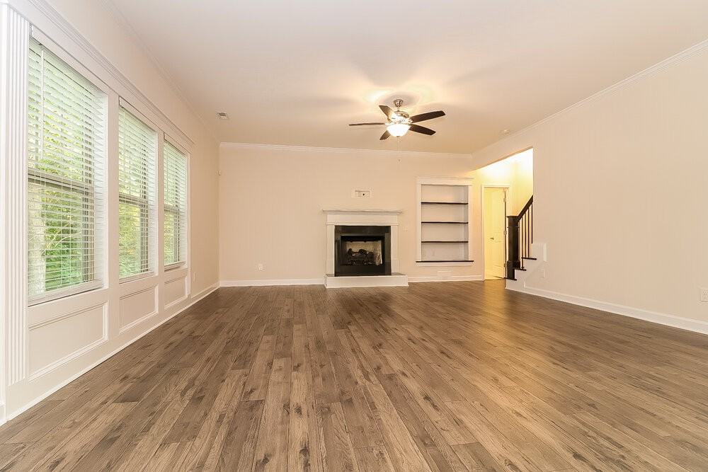 39 Grand Manor Ct - Photo 4 of 17