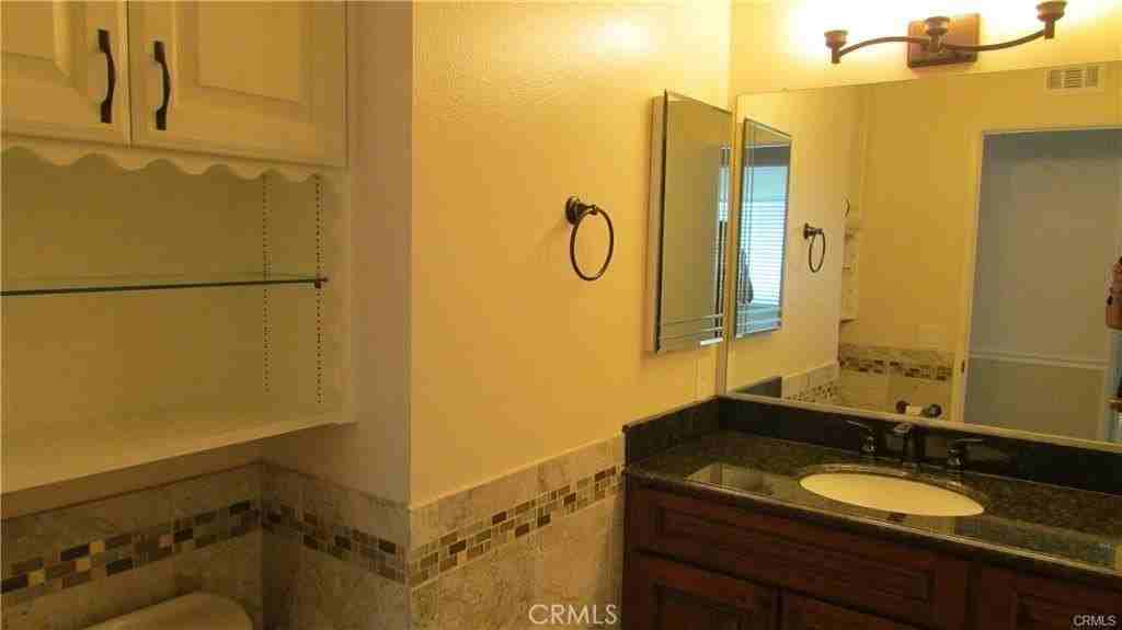 33231 Elisa Dr - Photo 3 of 6