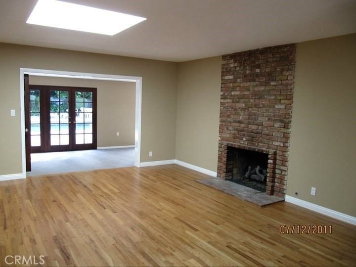 26835 Basswood Ave - Photo 2 of 8