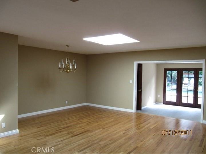 26835 Basswood Ave - Photo 3 of 8