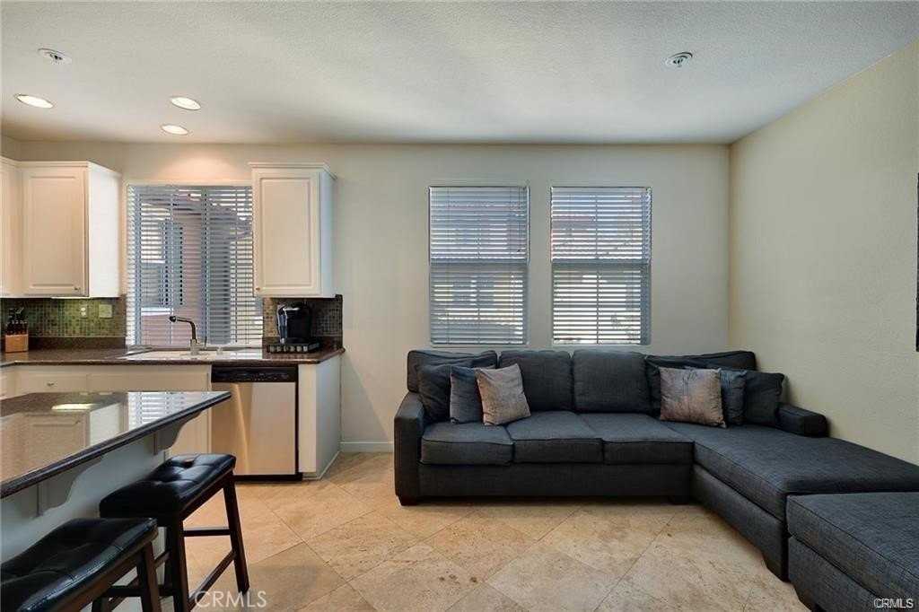 23400 Abbey Glen Pl #48 - Photo 3 of 14