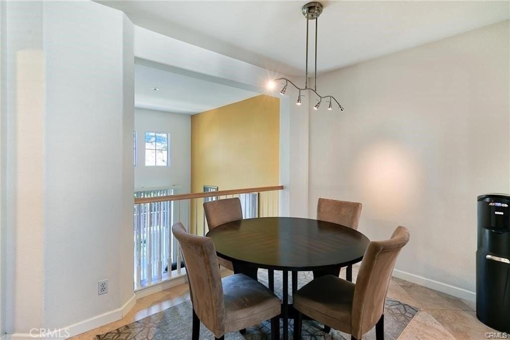 23400 Abbey Glen Pl #48 - Photo 5 of 14