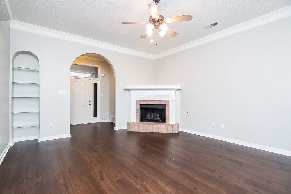 6391 Braybourne Main - Photo 2 of 14