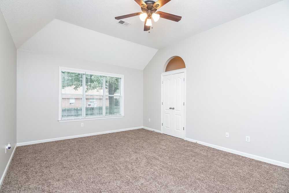 6391 Braybourne Main - Photo 6 of 14