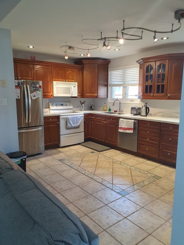 3352 Ellengale Drive - Photo 4 of 6