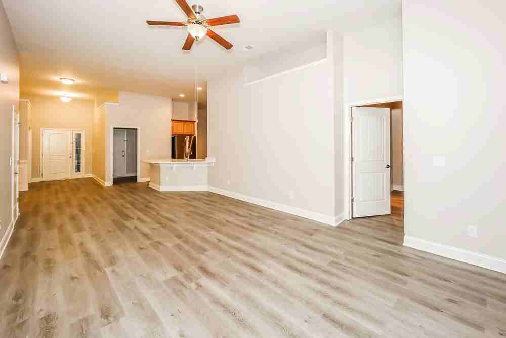 4890 Summersun Dr - Photo 4 of 16