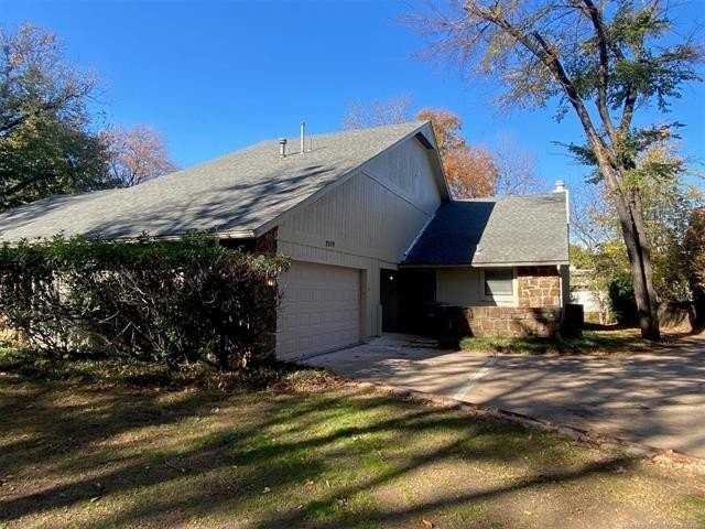 2519 E 74th Pl - Photo 2 of 23