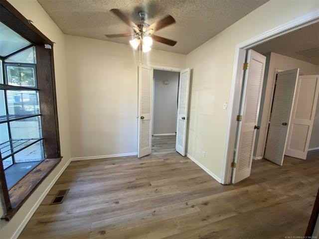 2519 E 74th Pl - Photo 5 of 23
