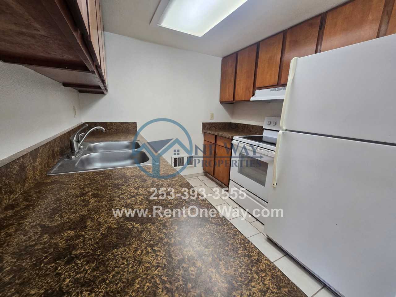 18601 4th Street East - Photo 5 of 12