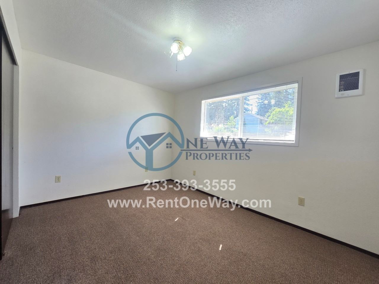 18601 4th Street East - Photo 7 of 12