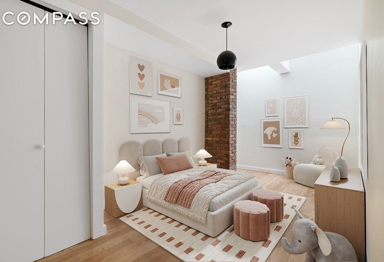 682 10th St - Photo 4 of 9