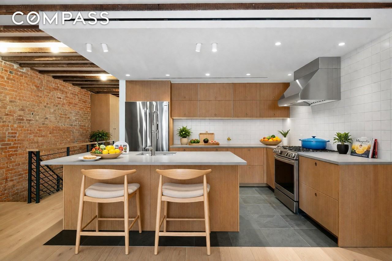 269 Macdonough St - Photo 2 of 6