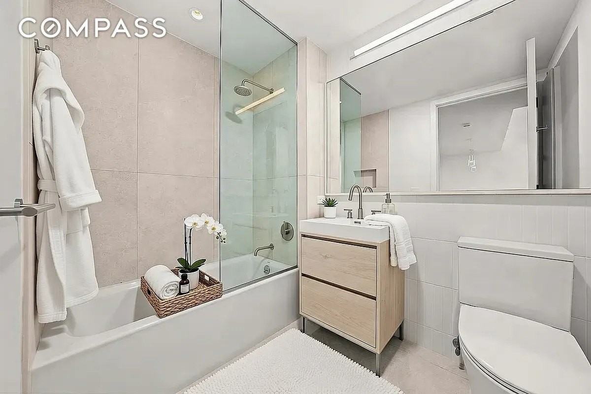 130 2nd St #3H - Photo 4 of 16