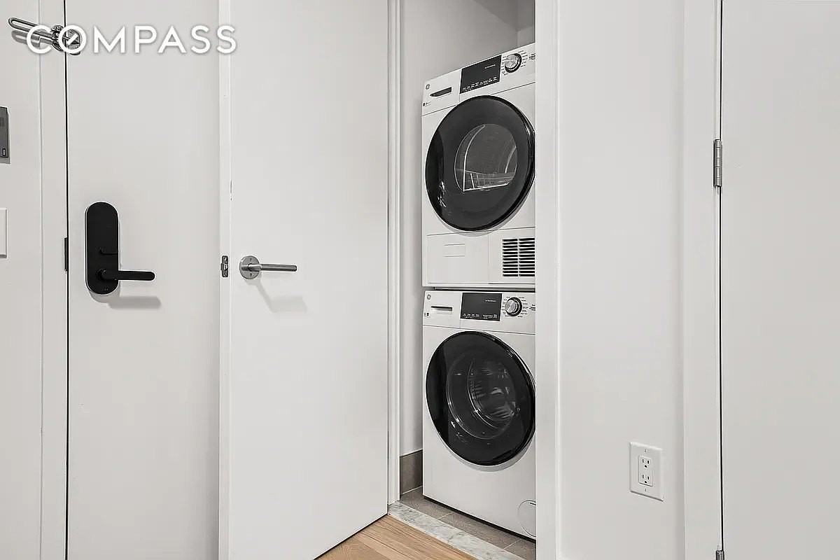 130 2nd St #3H - Photo 5 of 16