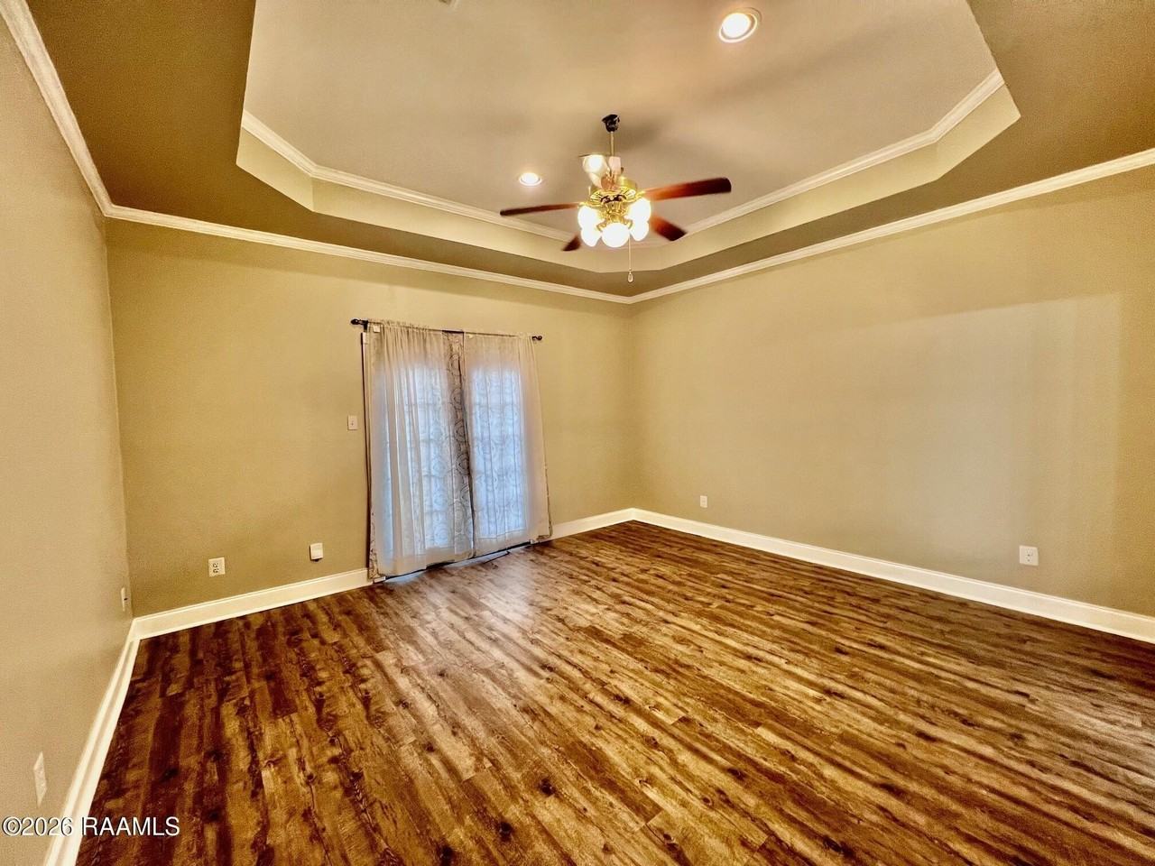 101 Wildflower Ln - Photo 7 of 10