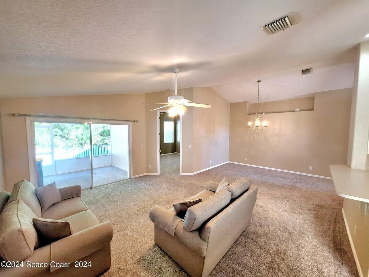 2622 Glasbern Cir - Photo 6 of 21