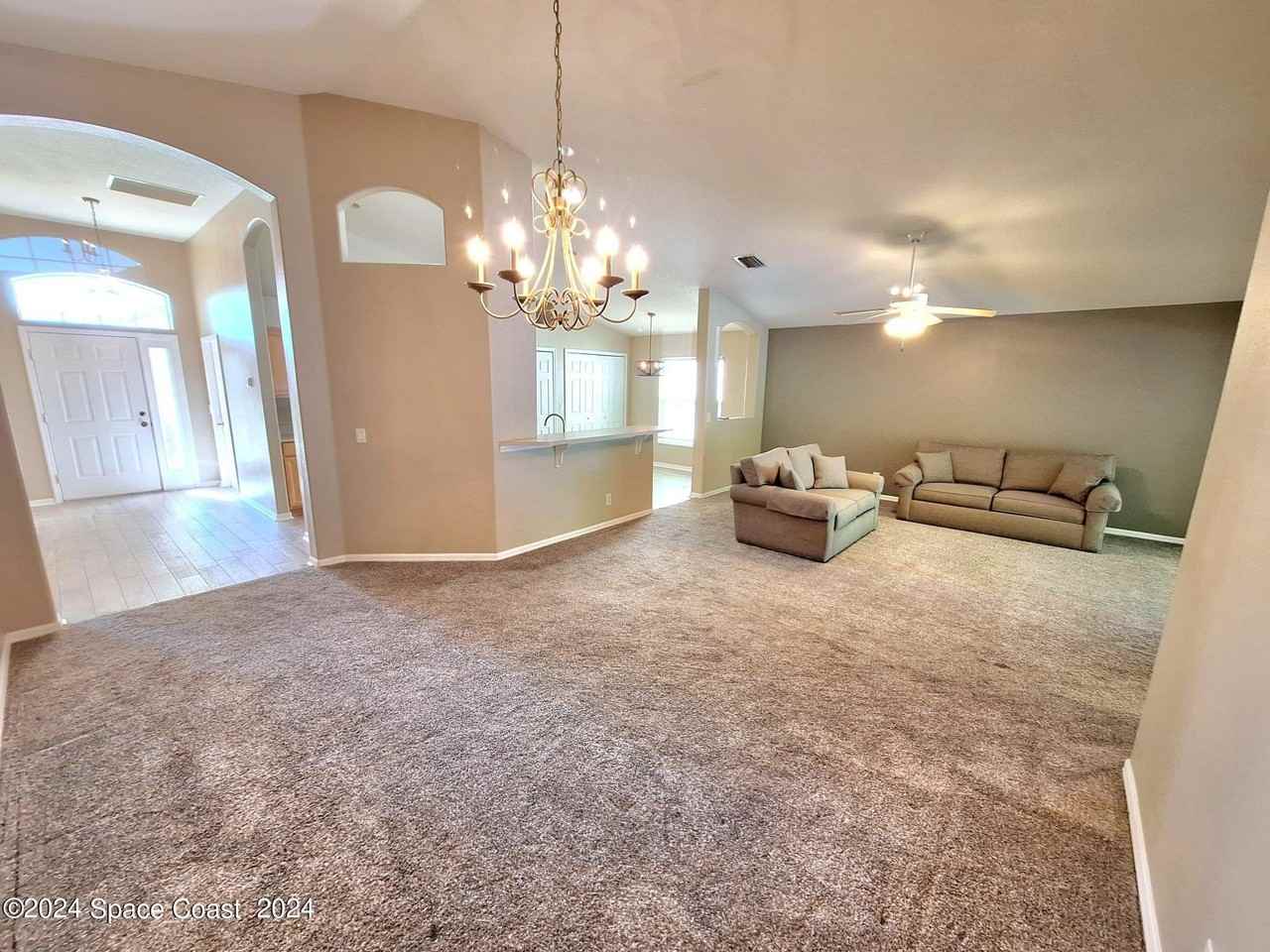 2622 Glasbern Cir - Photo 7 of 21