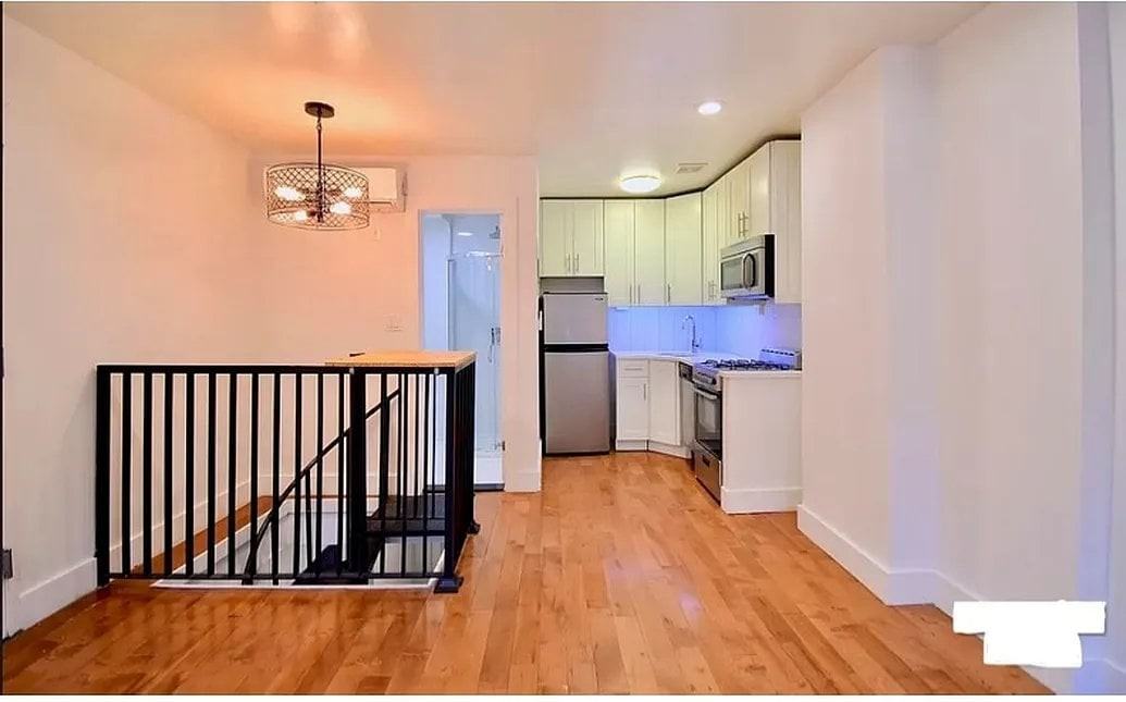 1076 Dean St #1 - Photo 3 of 7