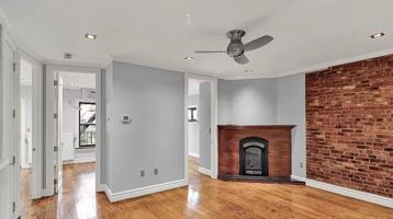 featured image of 330 E 6th St #4R