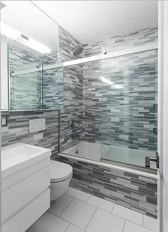 330 E 6th St #4R - Photo 6 of 7