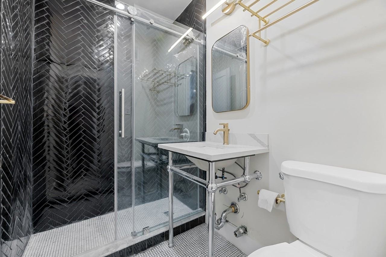 138 E 38th St #6A - Photo 4 of 7