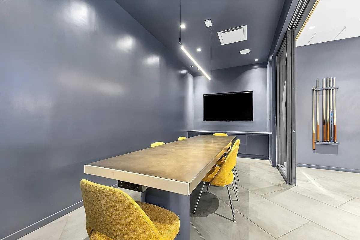 250 E Houston St #7L - Photo 7 of 15