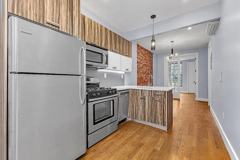 540 Bainbridge St #2L - Photo 1 of 1