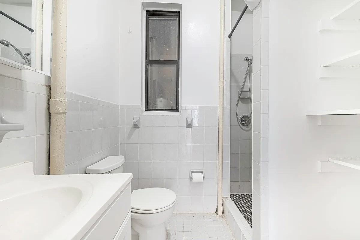 242 Mulberry St #12 - Photo 4 of 5