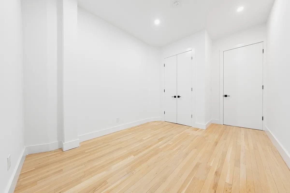 425 Amsterdam Ave #2SA - Photo 7 of 8