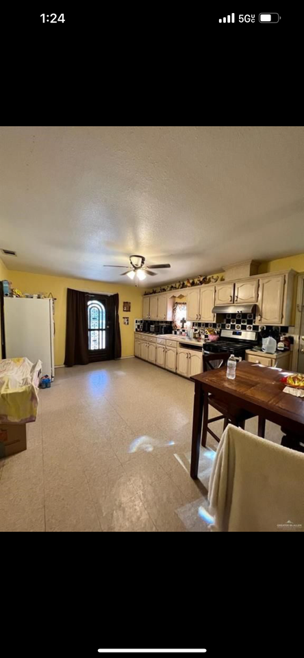 7107 Sylvia Handy Street - Photo 2 of 8