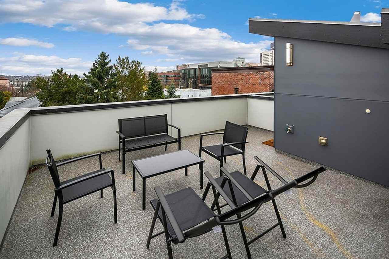 935 13th Ave #1036004P - Photo 2 of 34