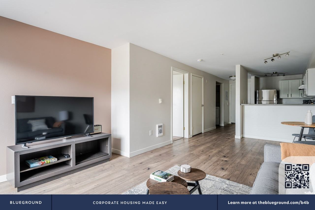 526 Yale Ave N #993 - Photo 6 of 31