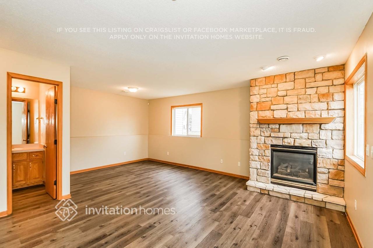 13893 Goldenrod St Nw - Photo 7 of 20