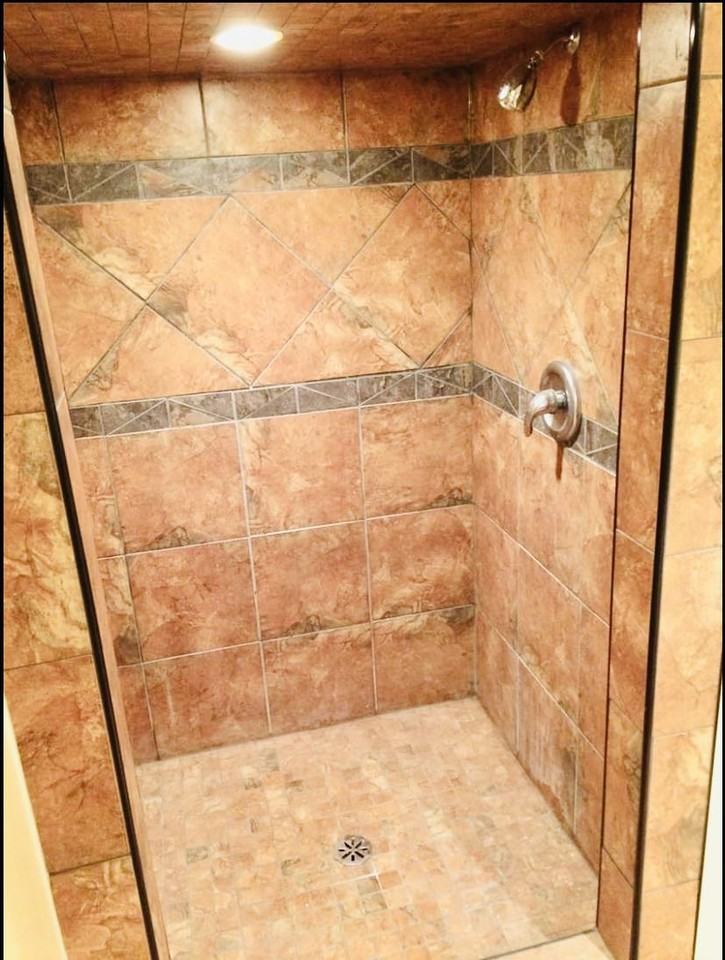 136 East 42nd Street - Photo 5 of 6