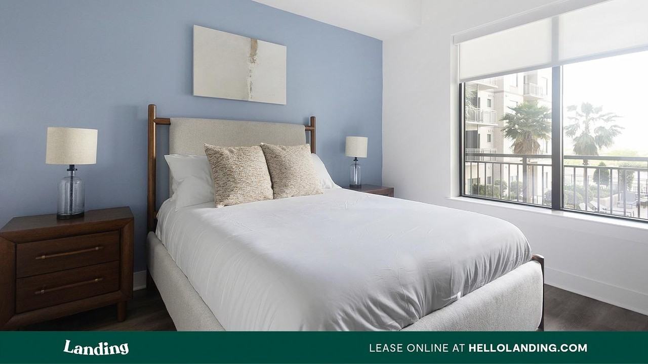 2727 Albany St. - Photo 2 of 50