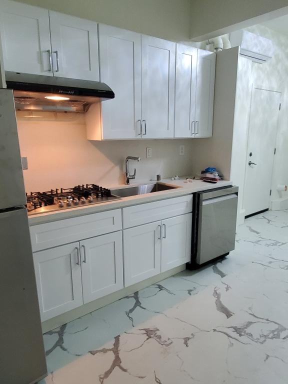 4551 Butterfly Ridge Dr - Photo 3 of 4