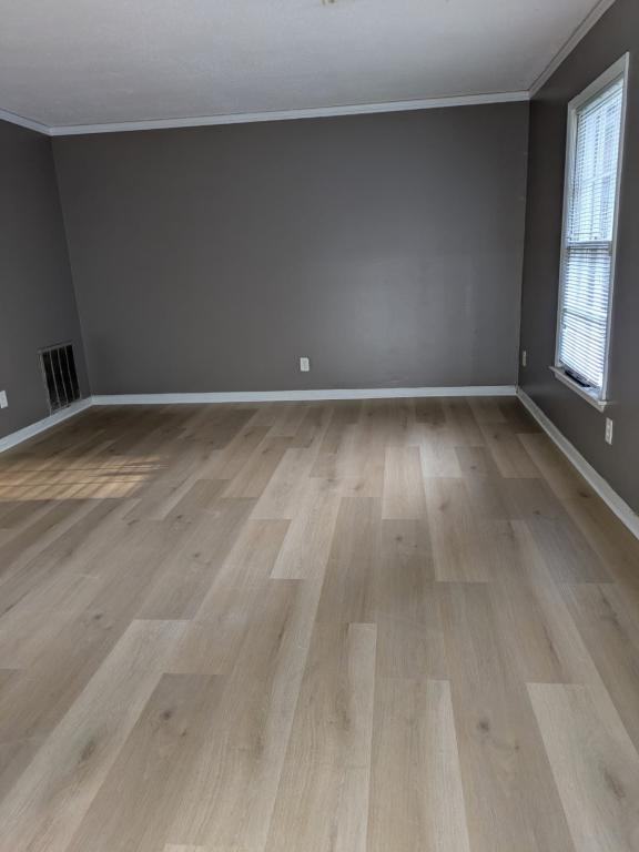 5140 Highpoint Rd - Photo 6 of 9