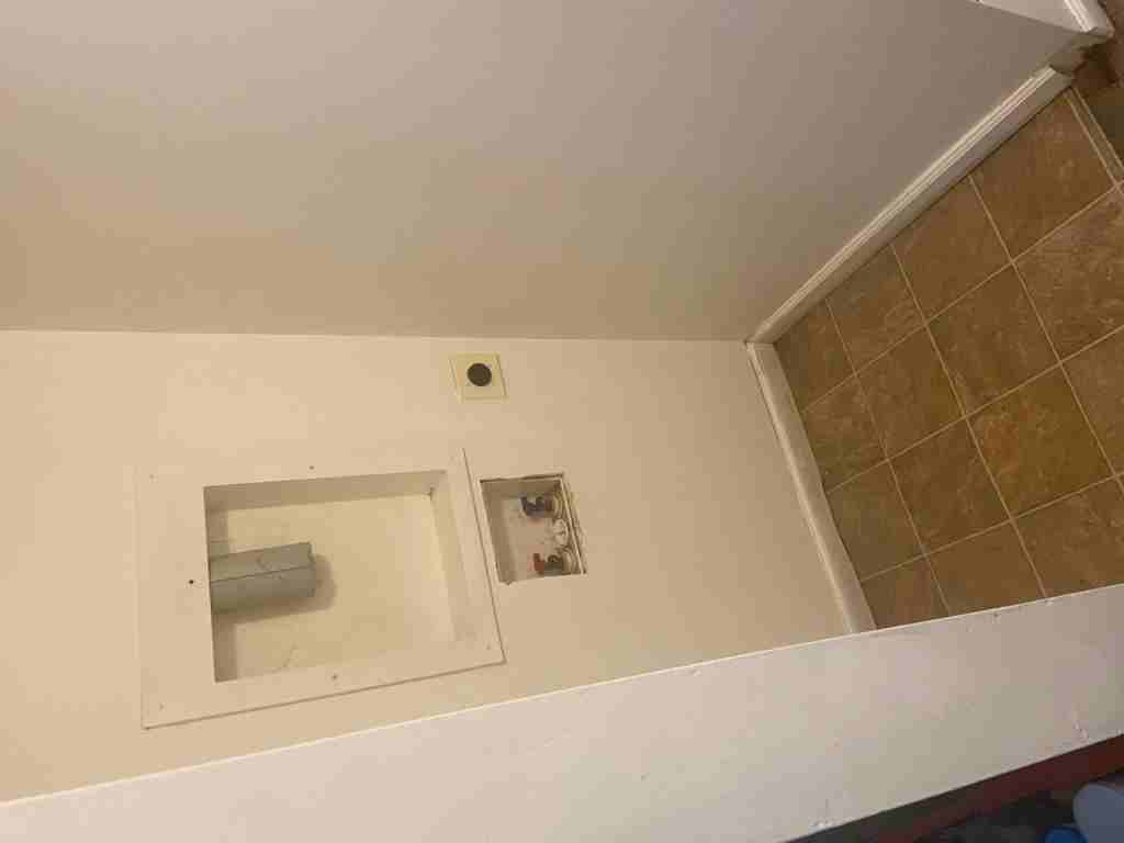 2501 24th St - Photo 4 of 13