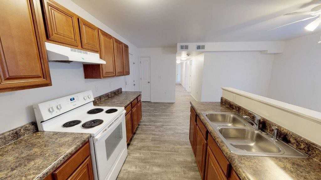 2501 24th St ##107 - Photo 2 of 6