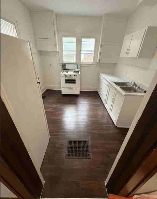 3903 University Ave - Photo 4 of 6