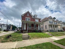featured image of 1444 Hunter Ave