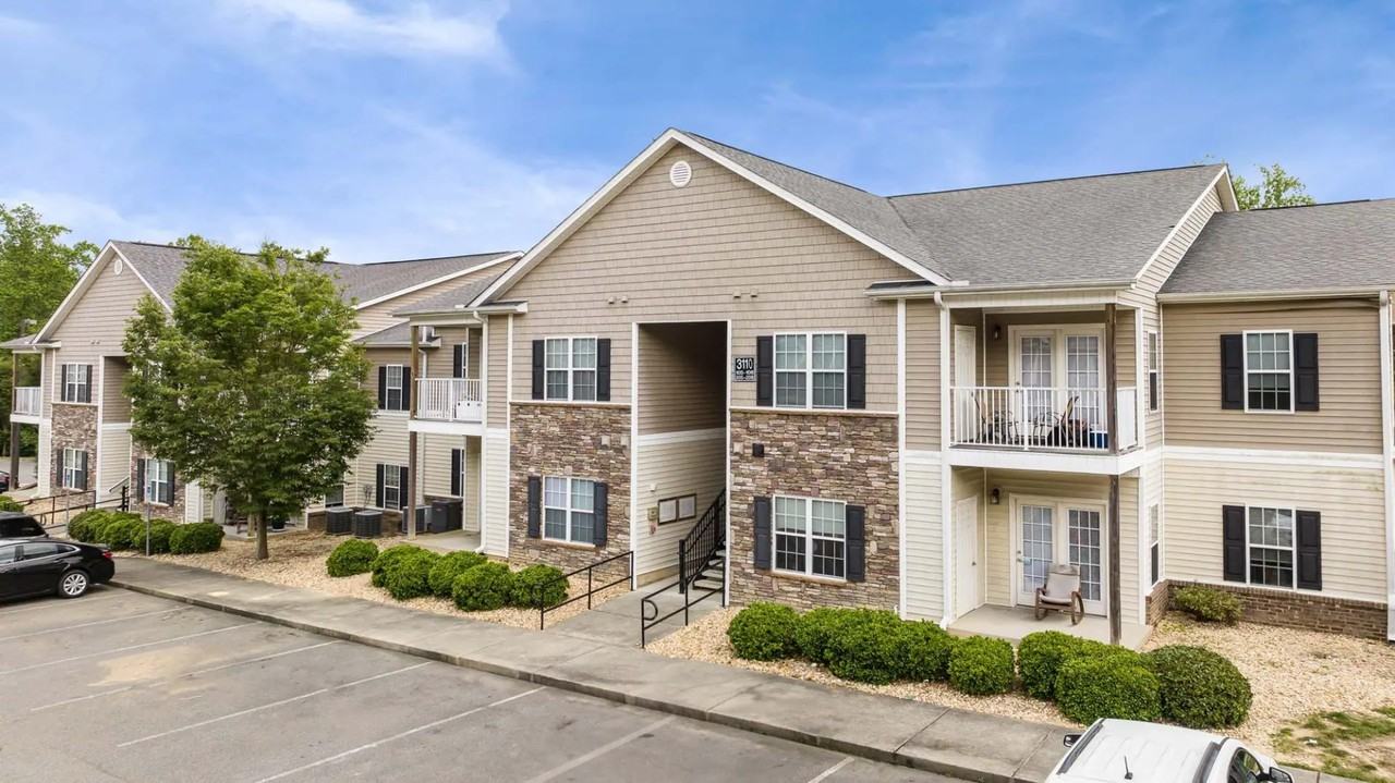 Magnolia House Apartments - Photo 3 of 22