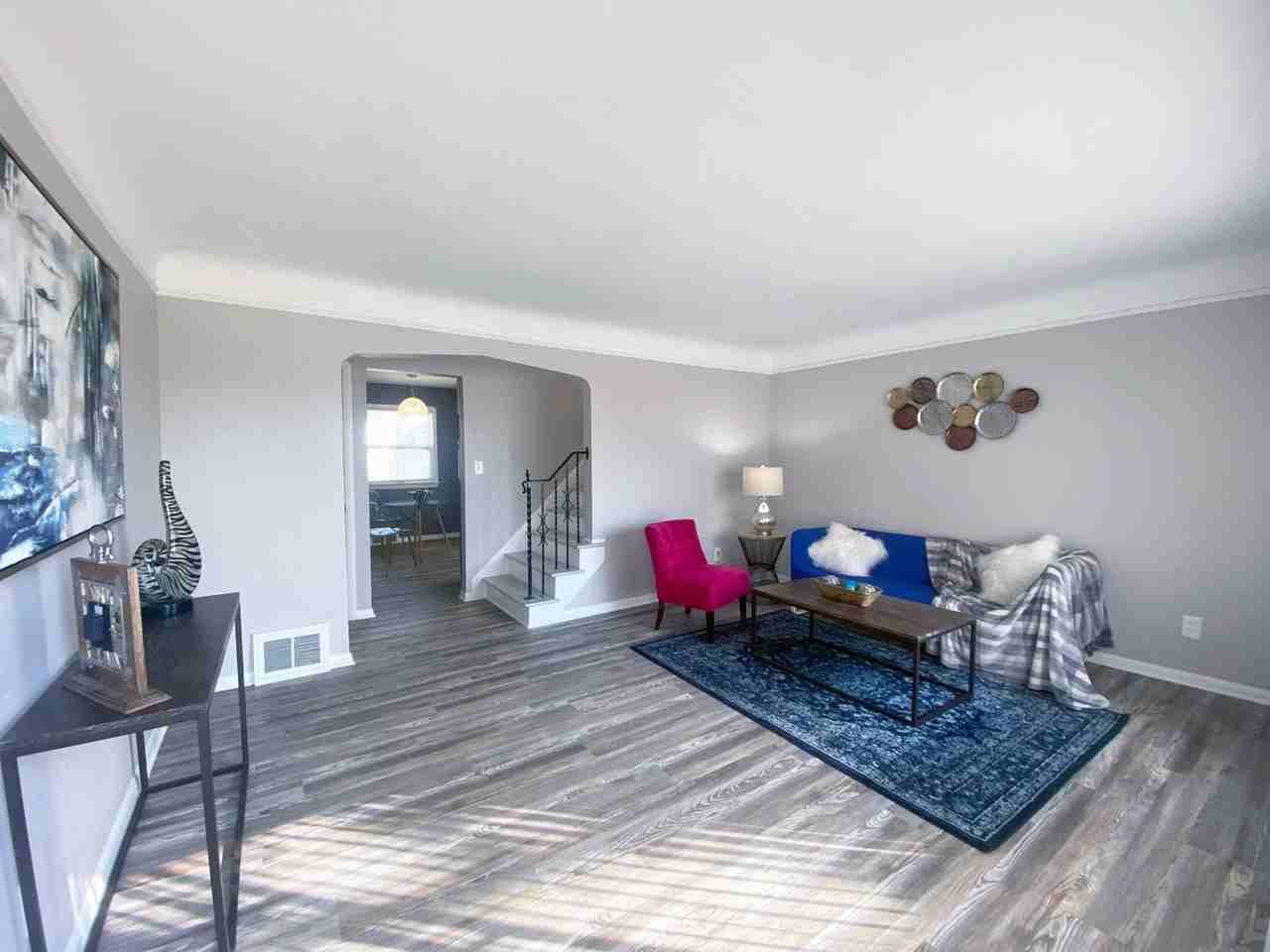 14011 Broadway Ave - Photo 2 of 14